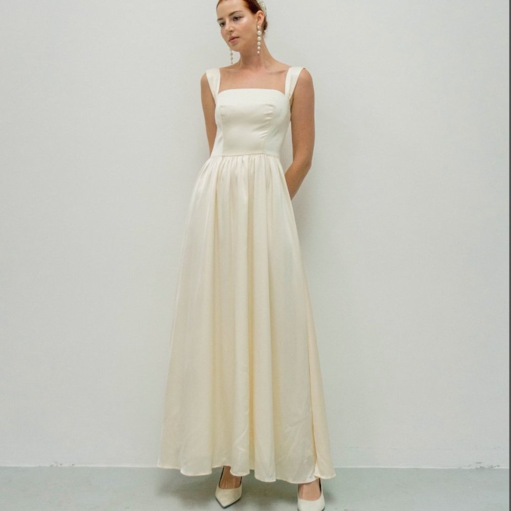 NWT - Floor Length Square Neck Satin Wedding Dress with Wide Strap - Ivory, XS